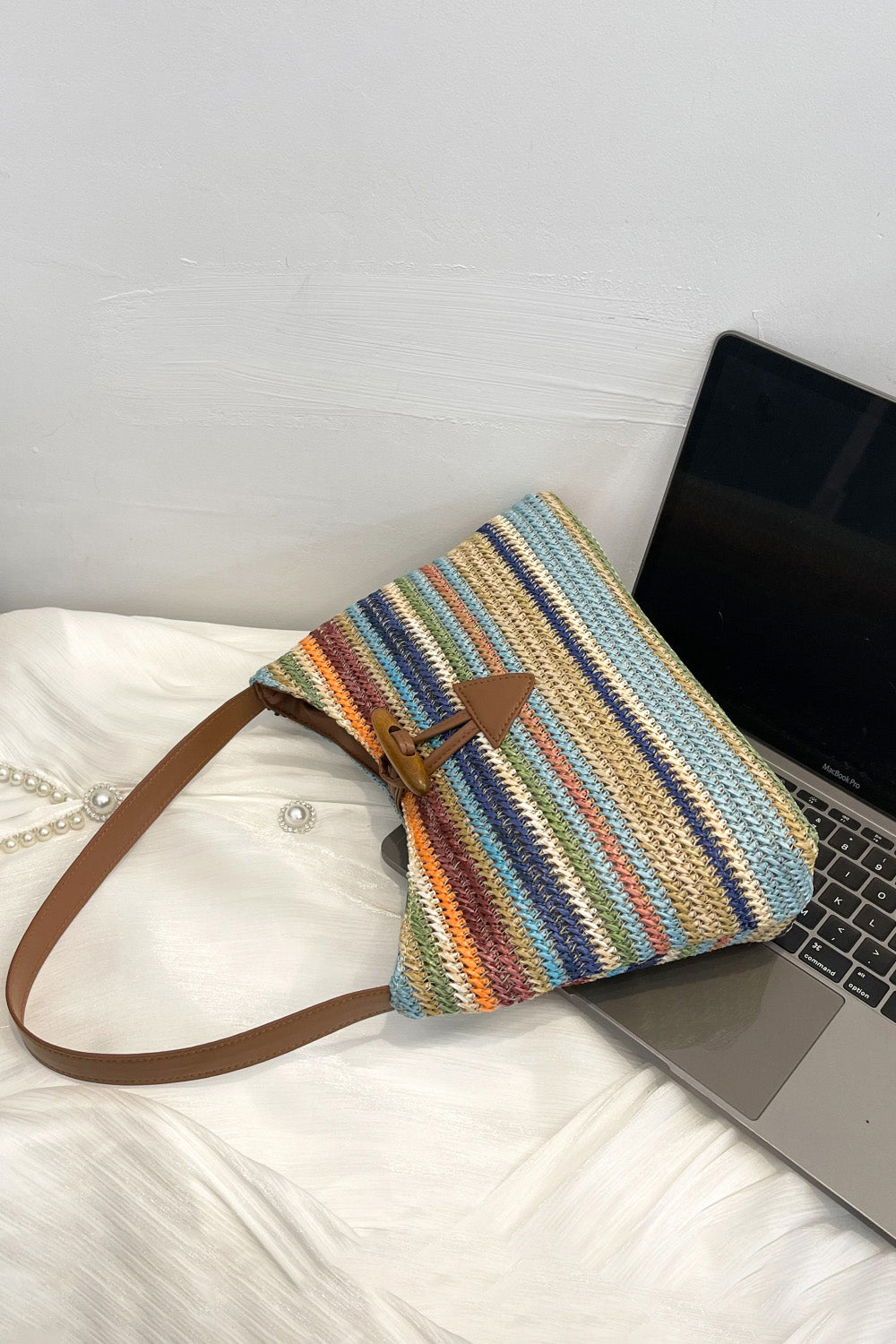 Baeful Multicolored Straw Shoulder Bag
